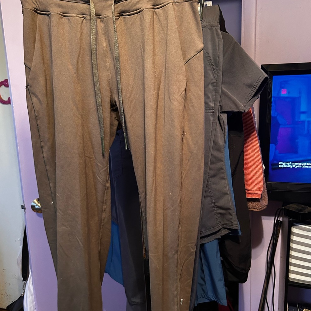 Women’s Green Lululemon Joggers